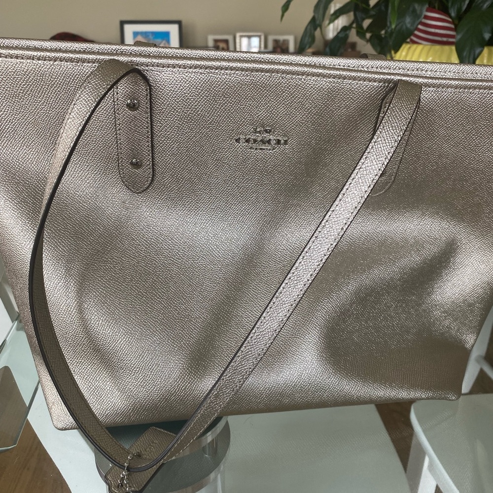 Coach tote